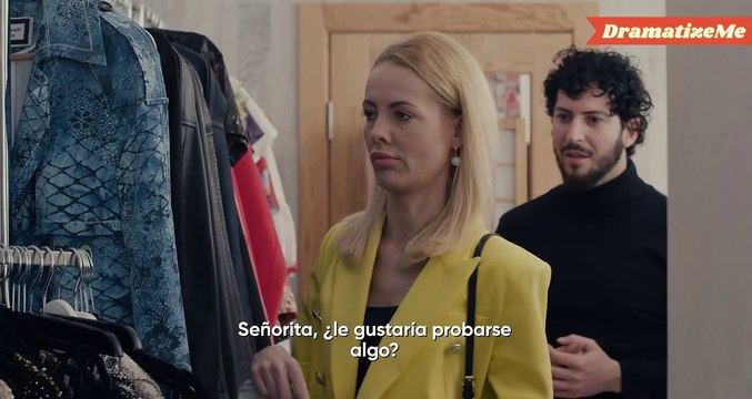 Cazafortunas humilla a una dependienta, pero la vida le devuelve el golpe | Película Completa | Español |