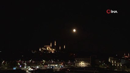 İstanbul ‘da Süper Kanlı Ay Tutulması şöleni