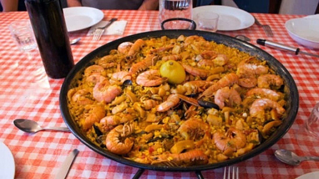 Paella Catering Sussex Experts Making Your Event Unforgettable