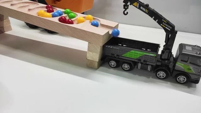 Marble Run Race ☆ HABA Slope & Retro Makita Truck, Garbage Truck Long version#ASMR,,.