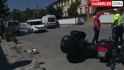Bilecik'te Otomobil ve Motosiklet Çarpıştı, 1 Yaralı
