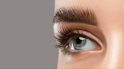 ¿Puede El Aceite De Ricino Favorecer El Crecimiento De Las Pestañas?