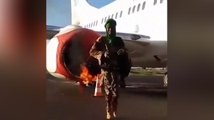 Un grupo vinculado a Al Qaeda incendia el avión del presidente de Mali