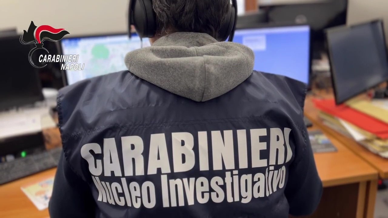 Blitz anticamorra nel Napoletano: 12 arresti contro clan Fabbrocino (18.09.24)