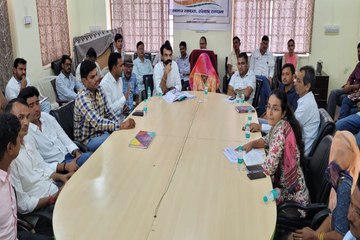 नहरी पानी के साथ ,बिजली व क्षतिग्रस्त सड़कों का मुद्दा छाया