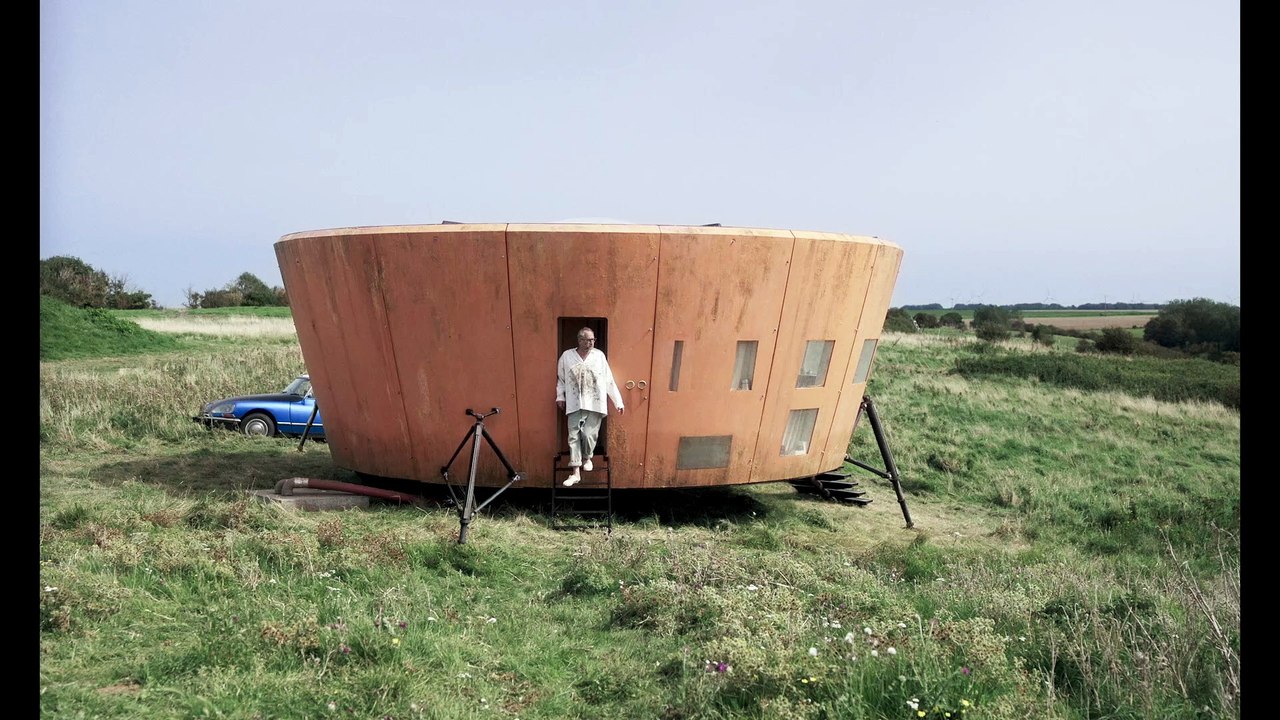 Le film L'art d'être heureux avec Benoît Poelvoorde, Camille Cottin, François Damiens et Gustave Kervern