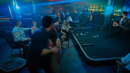 Operasyona pavyon molası! İnci Taneleri’nin ünlü şarkısı Arka Sokaklar’da