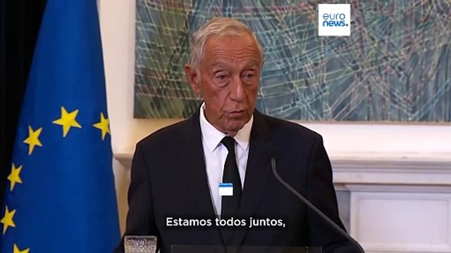 Más de 5.000 bomberos luchan contra un centenar de incendios activos en Portugal