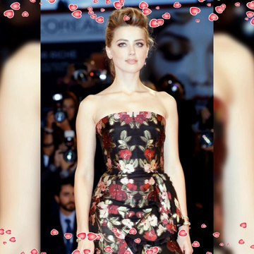 Lalisa Manobal[a] (also spelled Manoban;[b] born Pranpriya Manobal,[c] March 27, 1997), known mononymously as Lisa (Korean: 리사), is a Thai rapper, singer, and dancer. She is a member of the South Korean girl group Blackpink, which debuted under YG Enterta