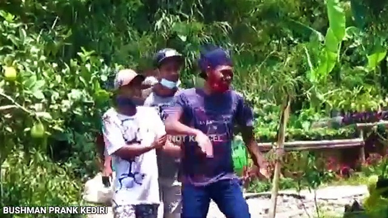 BOXING STYLE -- BUSHMAN PRANK - Mannequin Prank
