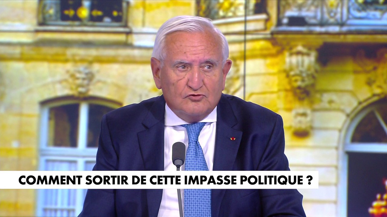 Jean-Pierre Raffarin : «Je ne vois pas Michel Barnier quitter Matignon»