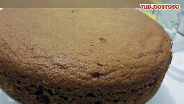 Bolo de cenoura sem ovo, sem leite