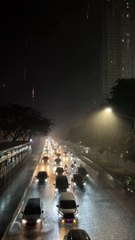 Hujan Malam Hari di Kota Jakarta