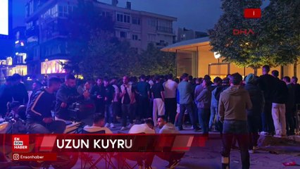 İstanbul’da 120 bin TL’lik telefon için, geceden kuyruğa girdiler