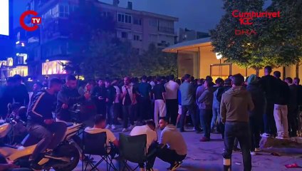 120 bin TL'lik telefon için, geceden kuyruğa girdiler