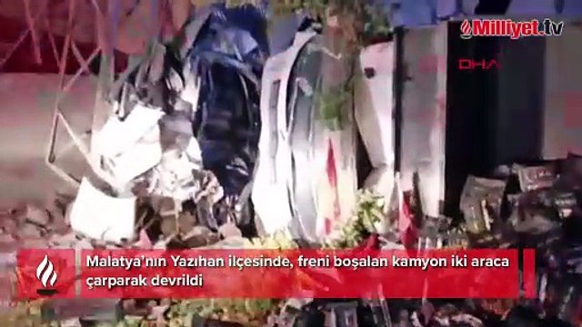 Malatya’da feci kaza! Freni boşalan kamyon iki araca çarptı: 7 yaralı