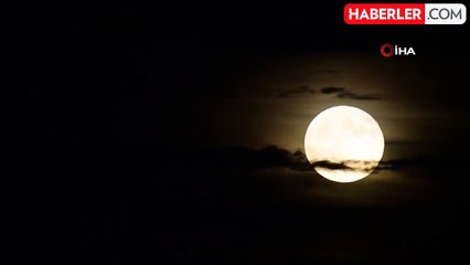 Van Gölü Üzerinde Süper Ay Görsel Şöleni