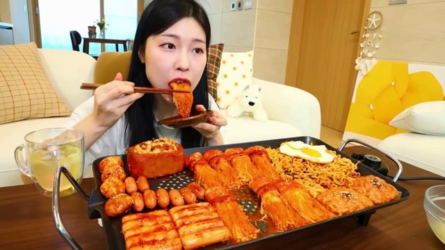 Asmr Mukbang Fire Enoki Mushroom, Fire Noodles, Whole Spam