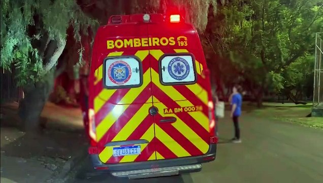Jovem sofre amputação em dois dedos durante manutenção a carreta no Coqueiral