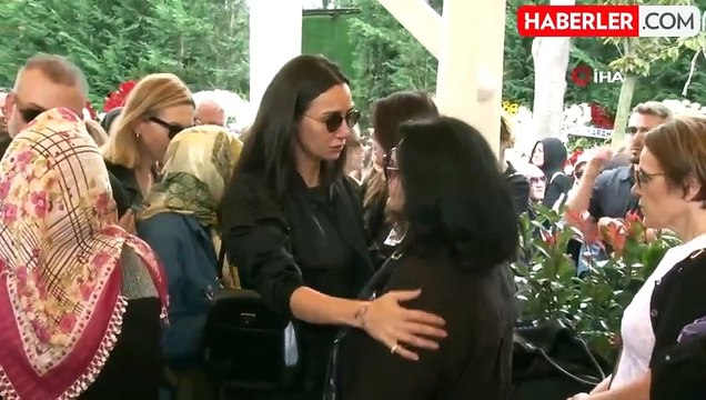 İrem Sak'ın Babası Son Yolculuğuna Uğurlandı