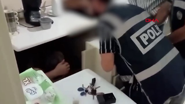 16 yıl hapisle aranan hükümlü, evindeki gizli bölmede yakalandı