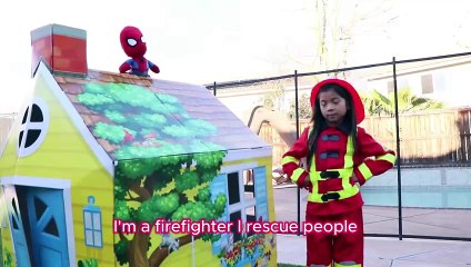 Emma Pretend play Saving Spider-man Doll Toy As Fight-fighter in US