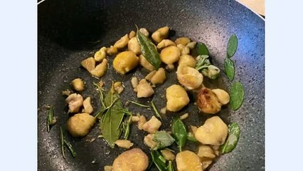 Sugo di castagne e pancetta per la pasta