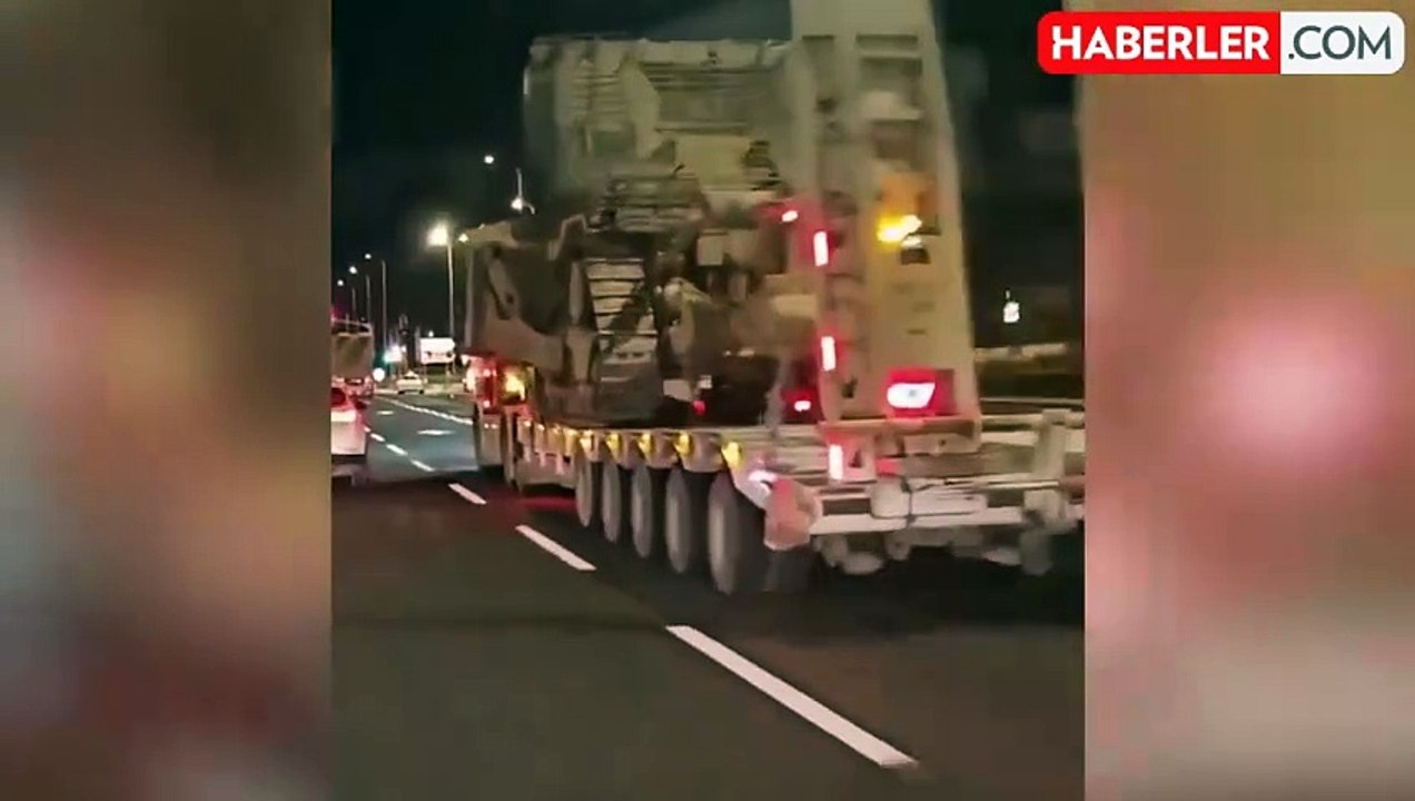 İsrail ordusu, Lübnan sınırına çok sayıda tank ve zırhlı araç sevk etti