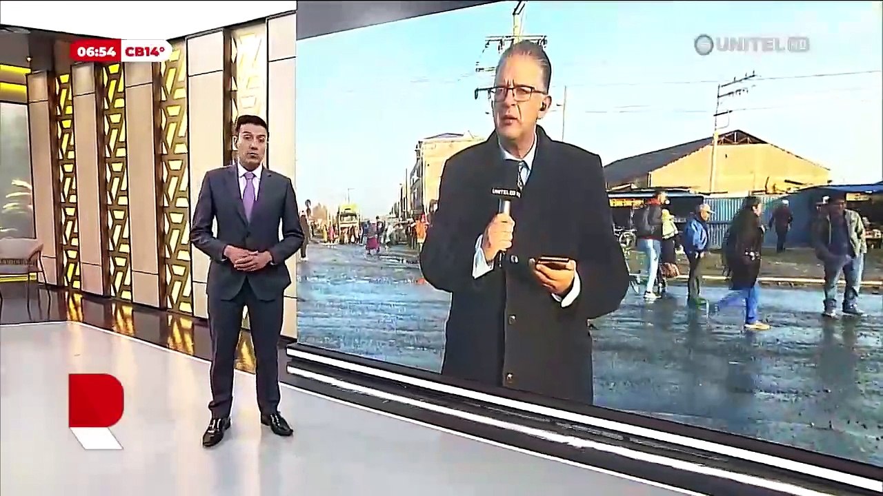 ​Gremiales del Sur de El Alto bloquean una avenida troncal por el dólar y la subida de precios