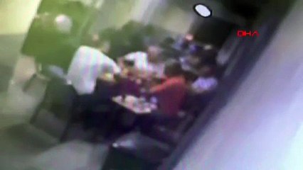 BURSA - 15 yıl hapisle aranan hükümlü, kahvehanede oyun oynarken yakalandı; çobanlık yaparak saklanmış