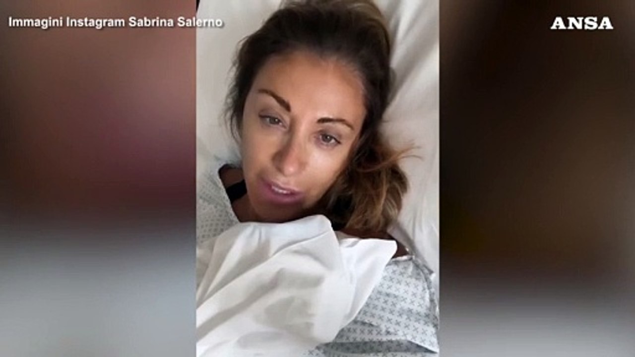 Sabrina Salerno dopo l'operazione, "e' andata bene, grazie a tutti"