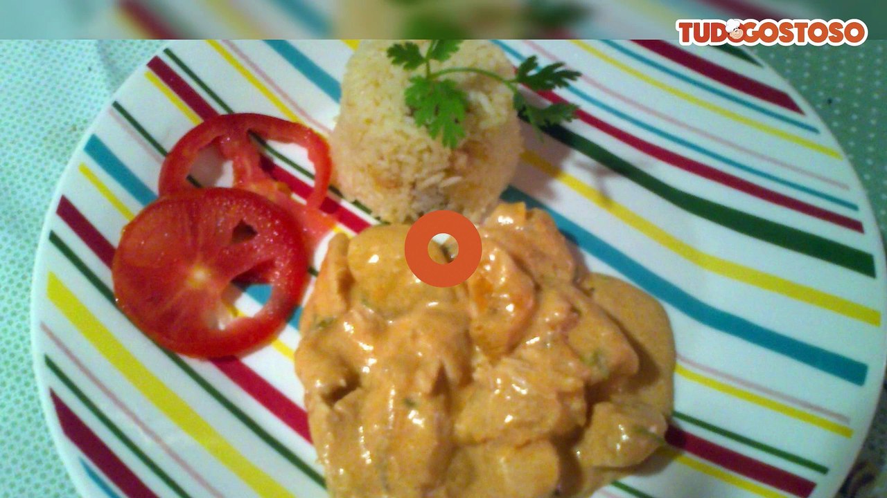 Estrogonofe de frango com batatas