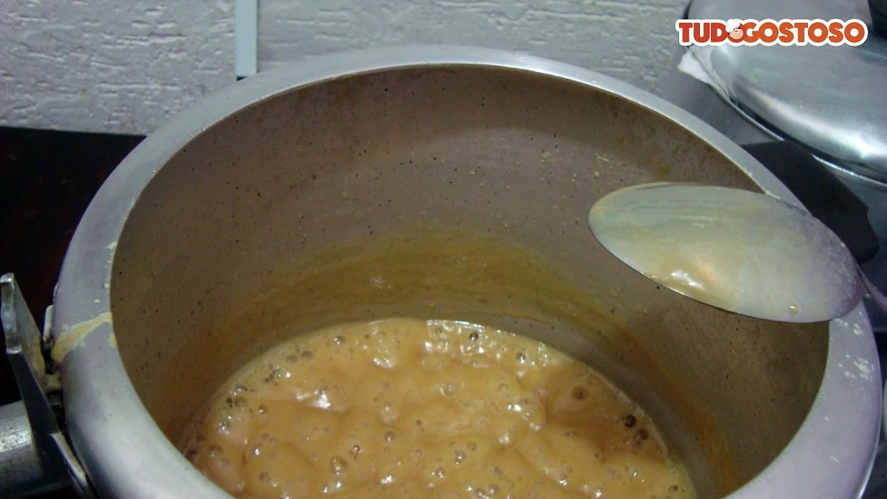 Doce de leite (feito na panela de pressão)