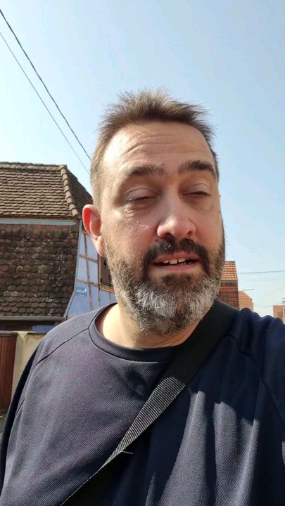 Brumath on installe les manèges pour la foire aux oignons 2024