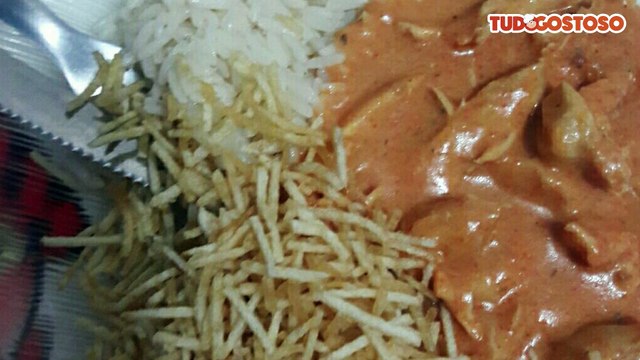 Strogonoff de frango (simples e maravilhoso)