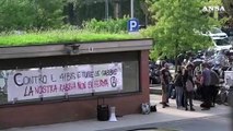 Processo anarchici a Torino, presidio davanti al tribunale