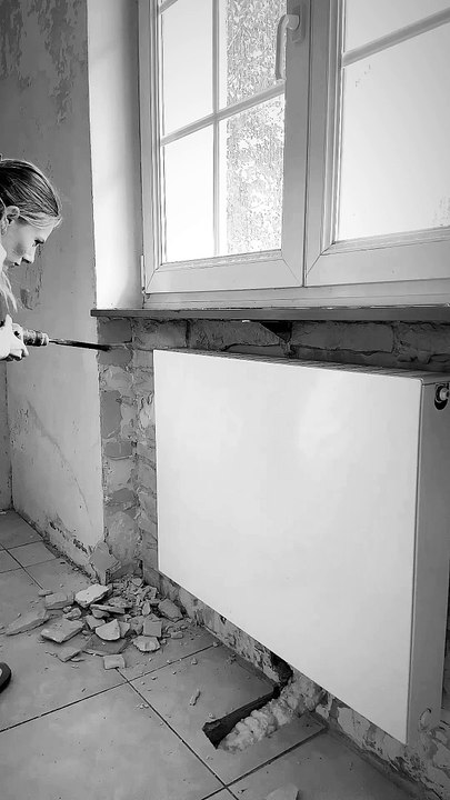 Camille Santoro en pleine rénovation de sa nouvelle maison. Instagram