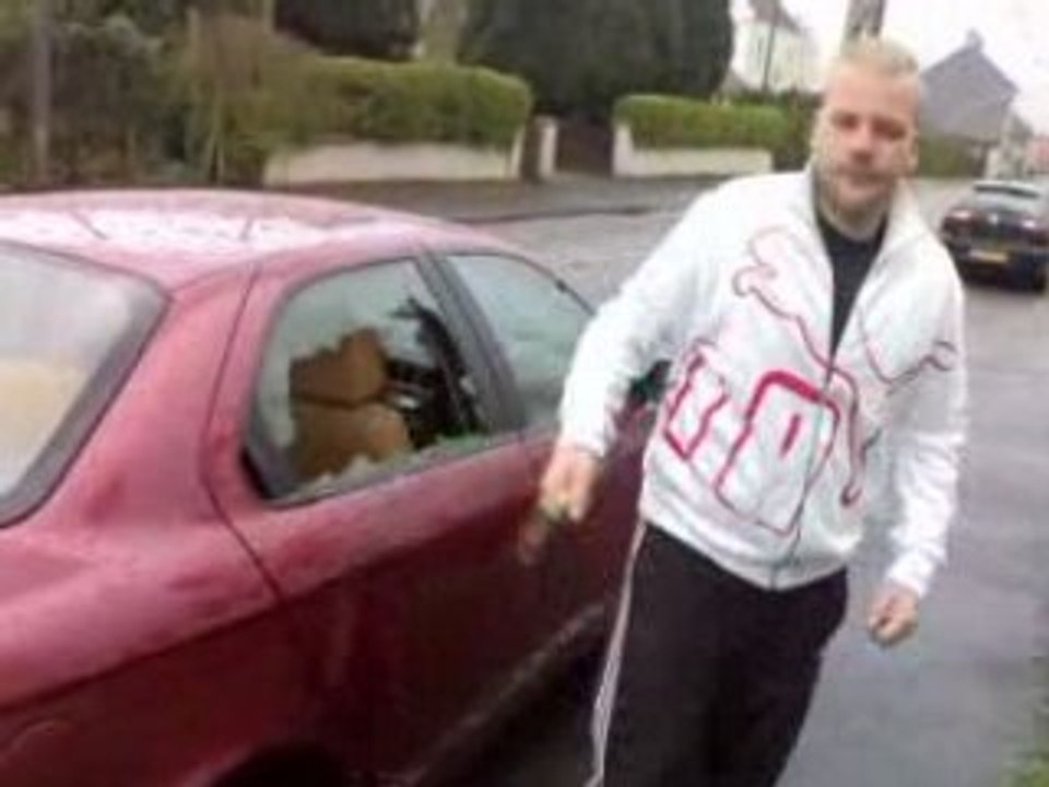 comment ouvrir sa voiture sans les clefs