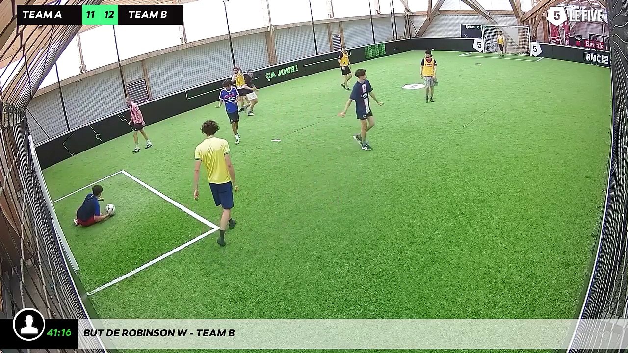 But de Robinson W - Team B