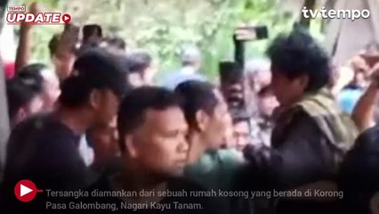 Suasana Warga Kepung Persembunyian Tersangka Pembunuhan Gadis Penjual Gorengan