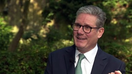 Starmer defends accpeting free Arsenal tickets