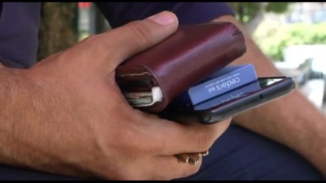 Dopo le esplosioni i libanesi hanno paura di cellulari e elettrodomestici