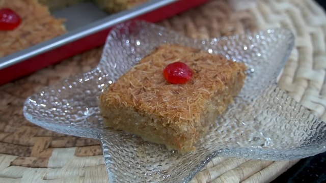 مطبخ ام وليد بسبوسة القطايف ، جربتها و نتيجة تحفة ، خفيفة و معسلة للقلب