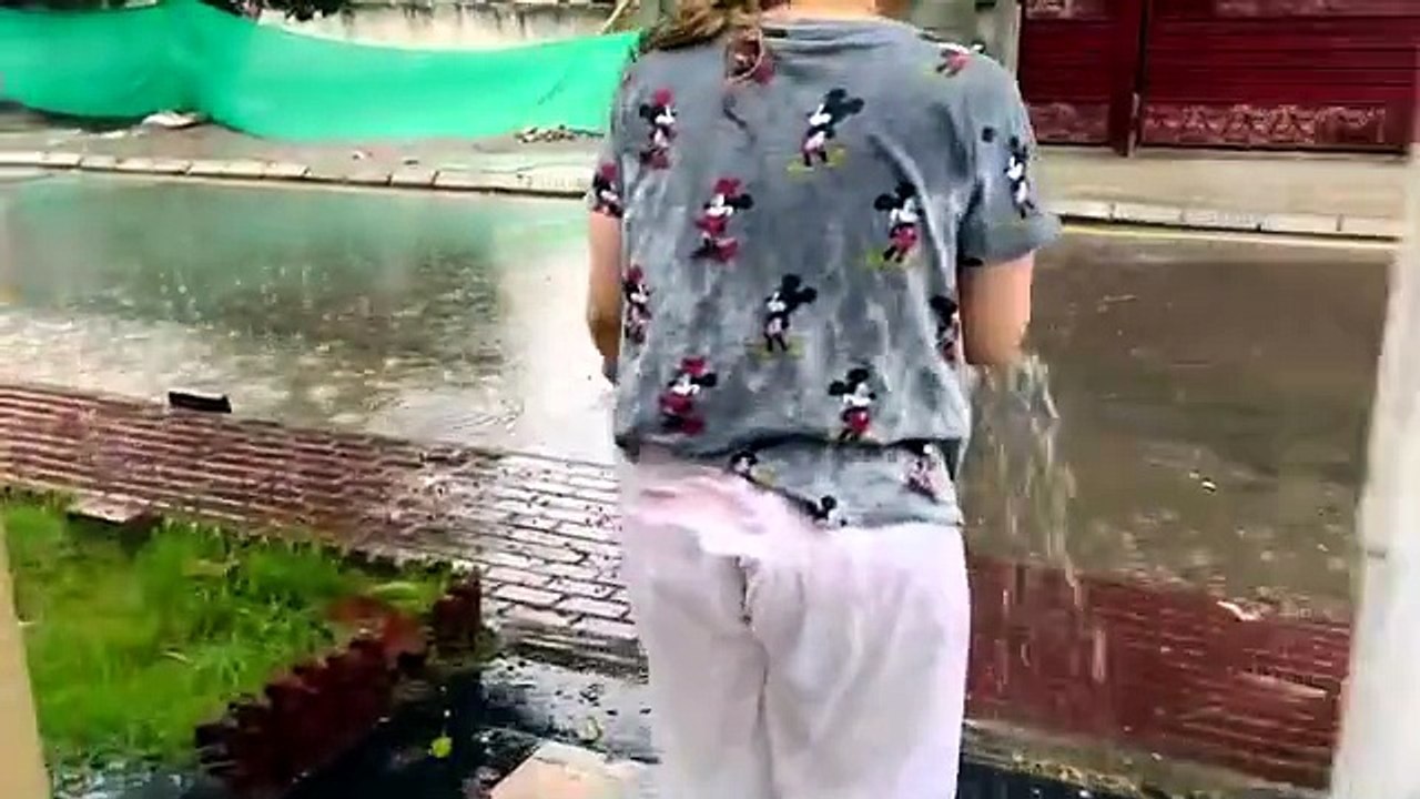 Ajj Barish ma kis kis na enjoy Kia ha sab Jaldi Jaldi batyo ❤️#trending #viral❤️#trending_#viral(360p)