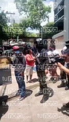 Mujeres llegan a reclamar cuerpo de reo