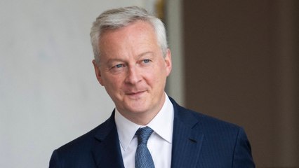 GALA VIDEO - Bruno Le Maire pris à partie : sa reconversion en Suisse commence mal !