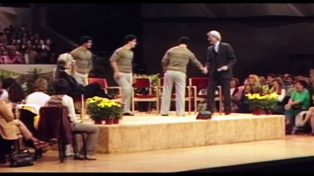 Three Identical Strangers Bande-annonce VO