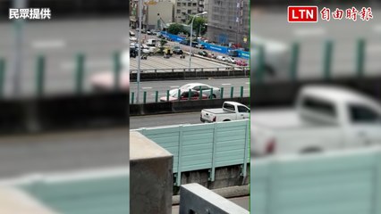 畫面曝光！三寶在台74線「倒退嚕」險車禍 恐吞3.6萬罰單(民眾/警方提供)