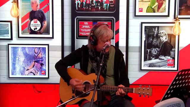 LIVE - Jean-Louis Aubert interprète Un autre monde dans Le Double Expresso RTL2 (20/09/24)