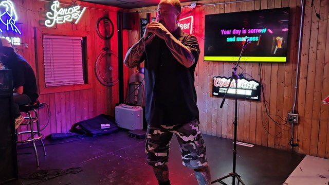 KISS - BLACK DIAMOND (PERFORMED LIVE AT SCOREZ)